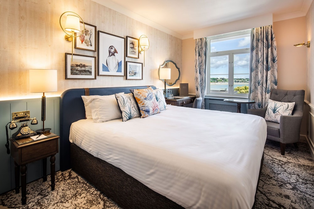 Classic Double or Twin Room, Sea View - Photo 1