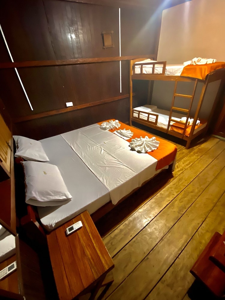 Standard Quadruple Room photo 2