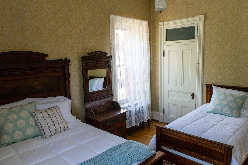 Sadie Room
