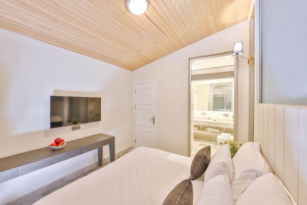 Standard Room photo 1