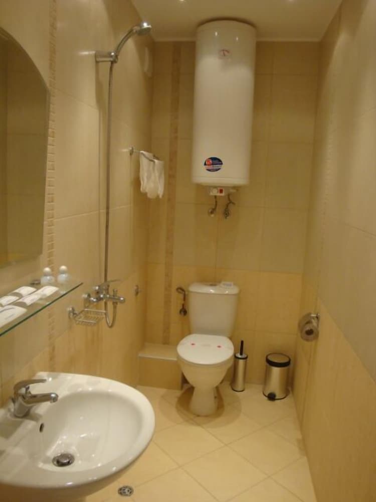Single Room, Pool View photo 3