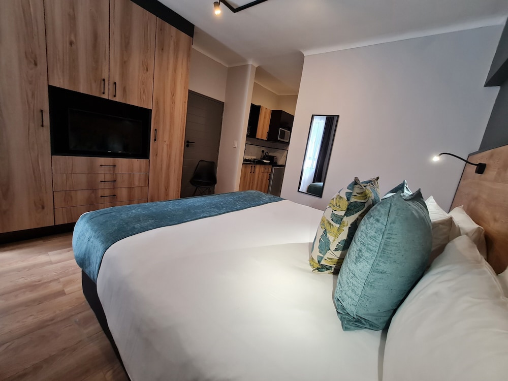 Standard Room photo 2