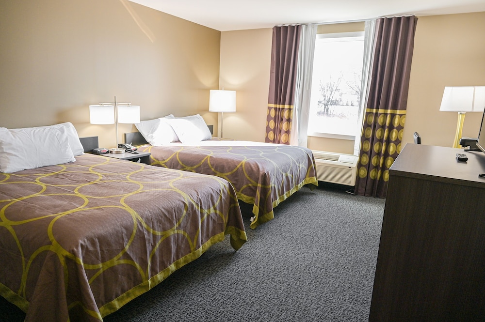 Room, 2 Queen Beds, Non Smoking - Photo 12