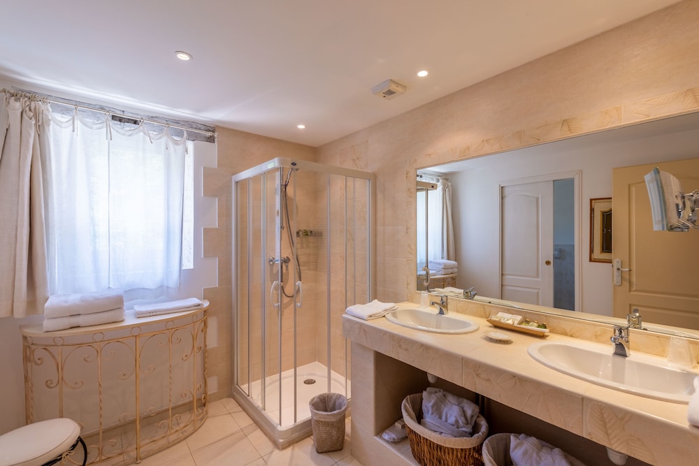 Grand comfort double room with terrace photo 3