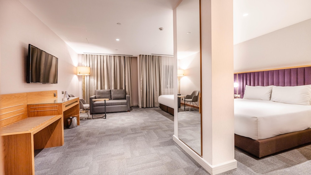 Junior Room, Multiple Beds