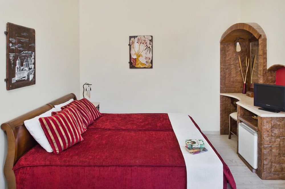 Standard Room - Photo 1