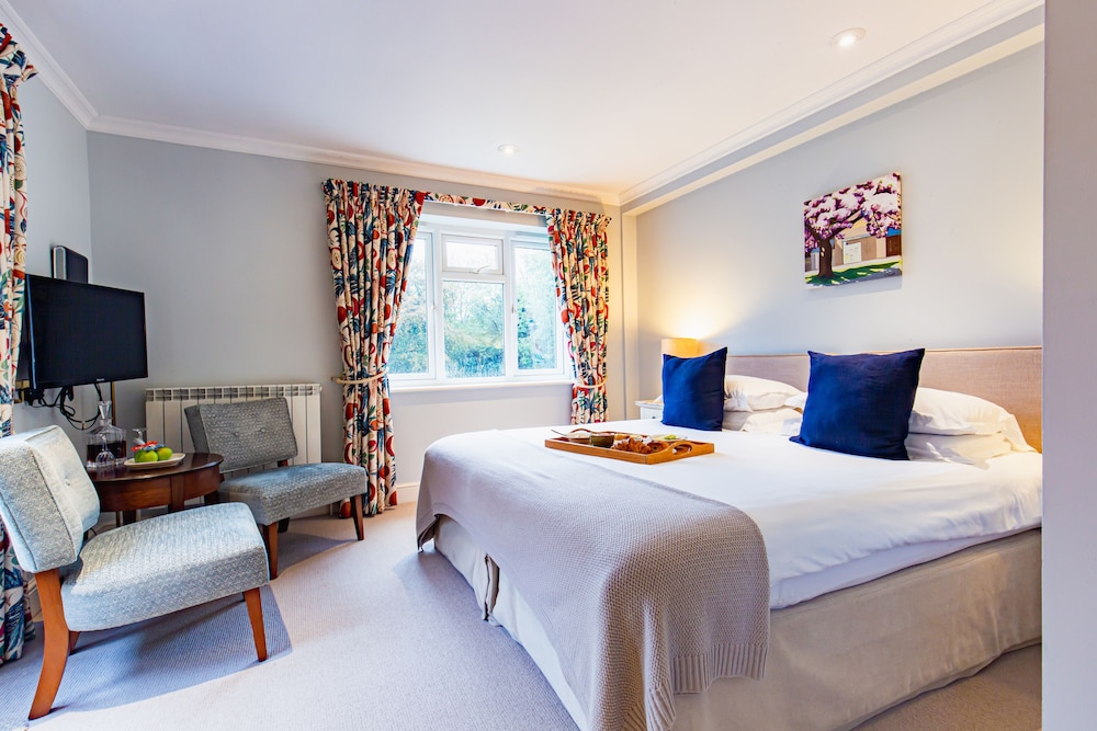 Double Room (Silver)