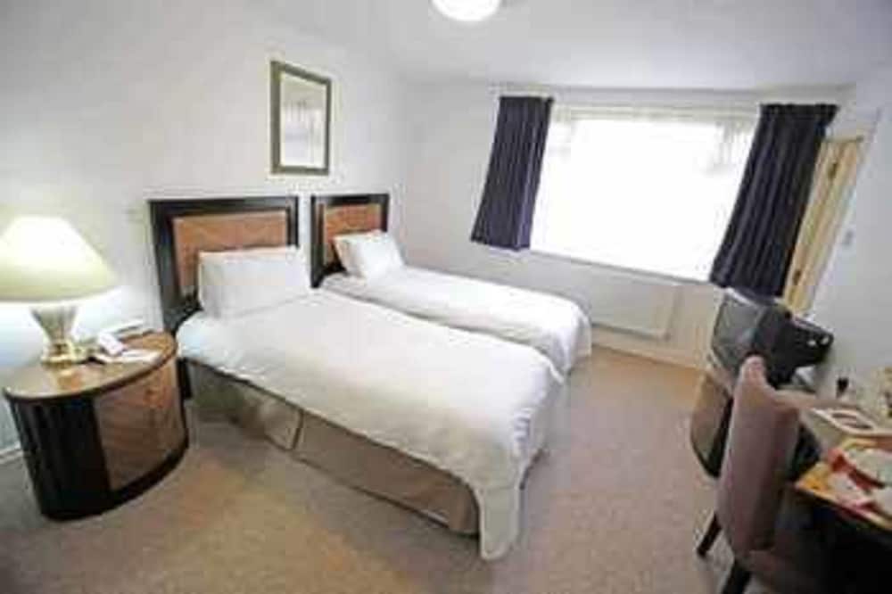 Twin Room - Photo 5
