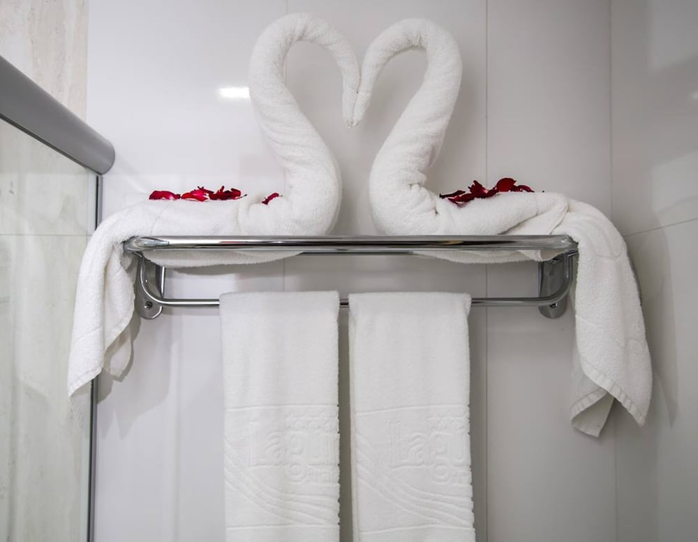 Deluxe Double or Twin Room, Balcony - Photo 7