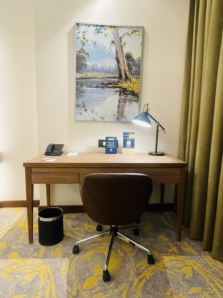 Deluxe Room, 2 Twin Beds - Photo 10