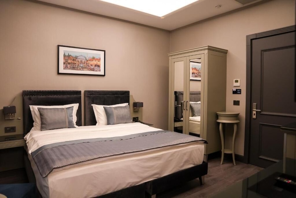 Standard Room photo 2