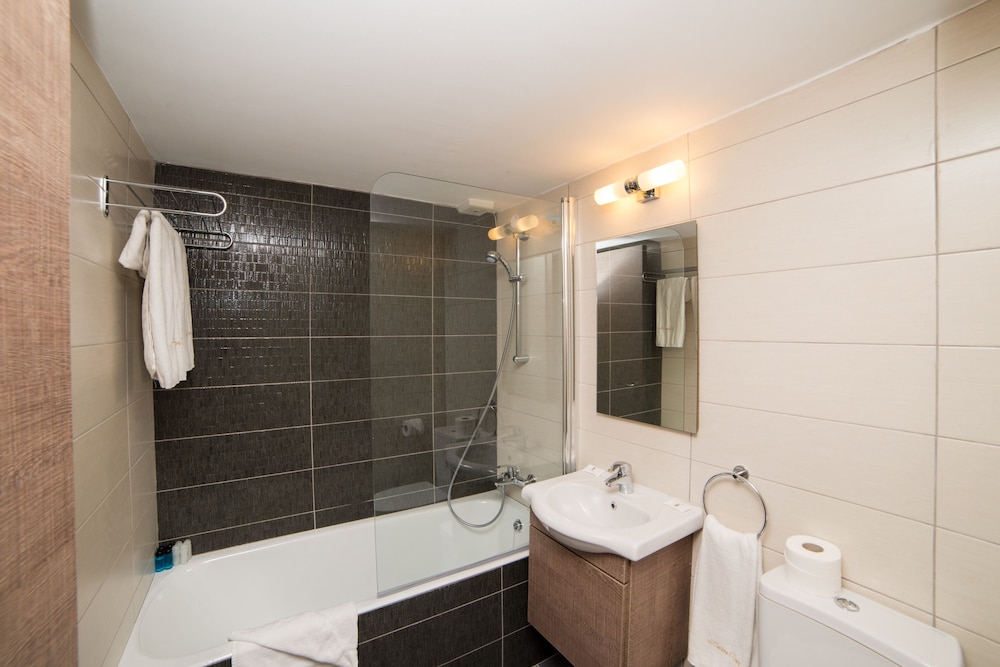 Villa, 2 Bedrooms - Photo 9