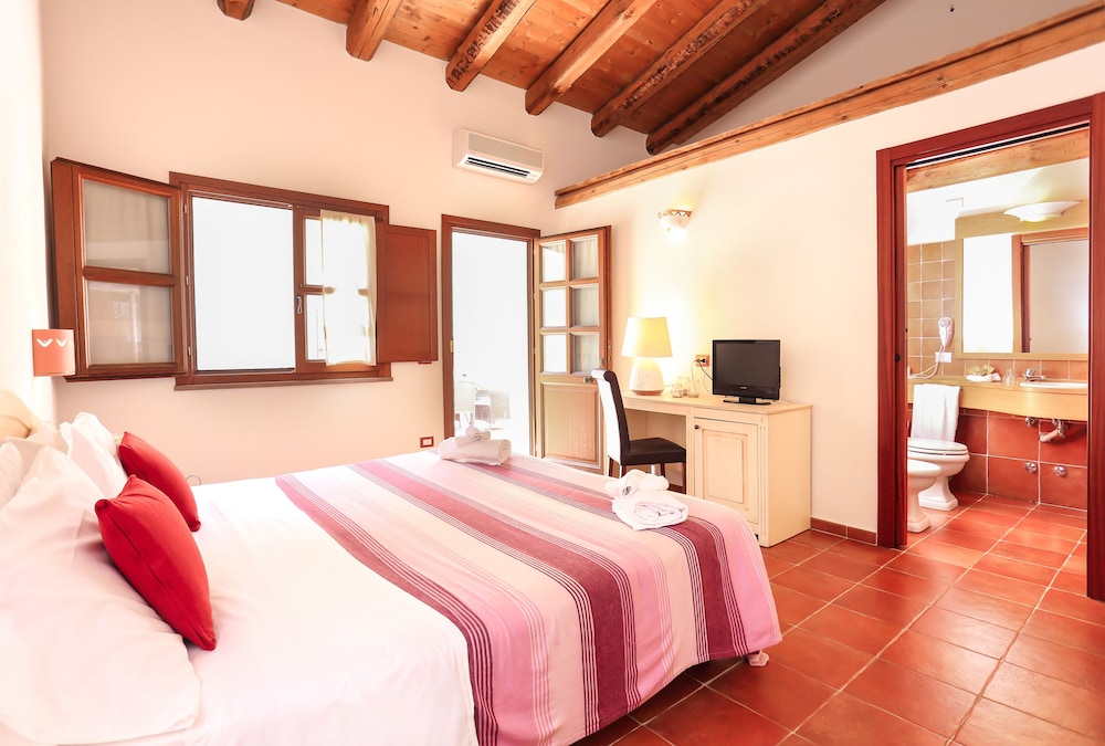 Classic Double Room - Photo 2