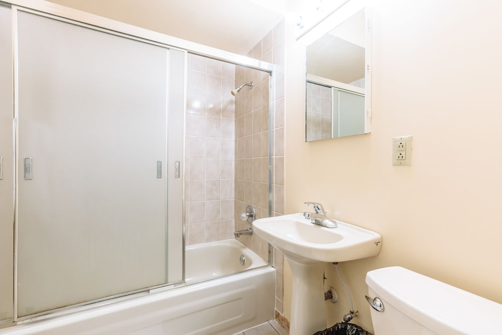 English Bay Hotel — photo 92