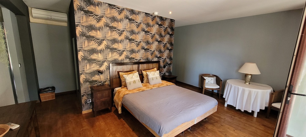 Deluxe Double or Twin Room, Patio photo 1