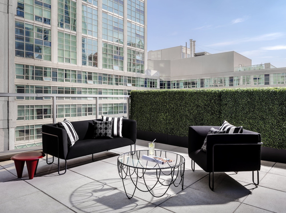The Oscar, Guest Room, 1 King, Urban View