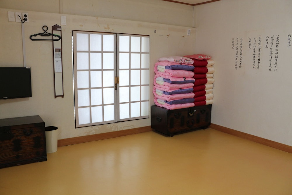 Traditional Room (Byuldangchae) photo 1