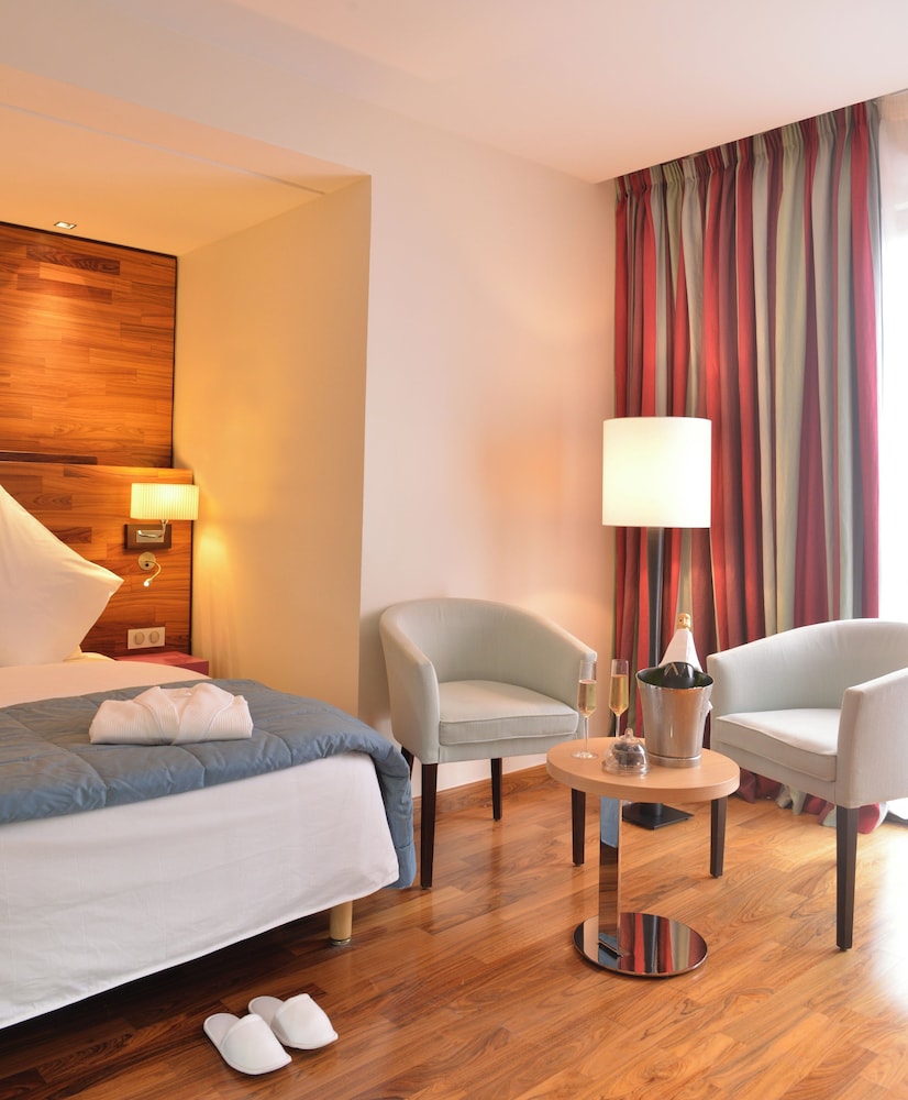 Deluxe Double Room photo 2