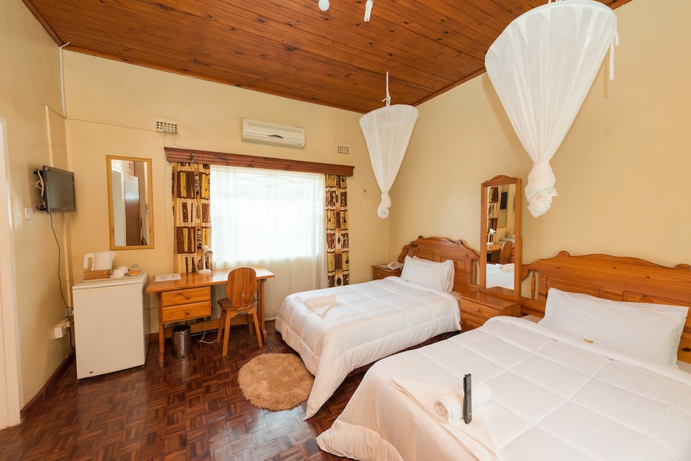 Standard Double or Twin Room, Garden View photo 2