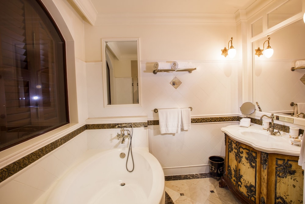 Heritage Duplex Suite thumbnail 5