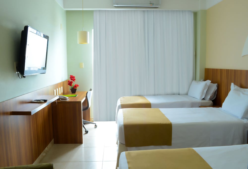 Superior Triple Room, 3 Twin Beds, City View (Twin) - Photo 1
