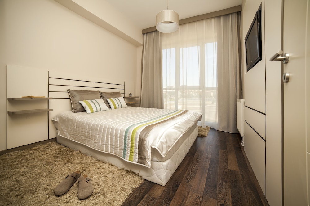 Deluxe Suite, 2 Bedrooms photo 2