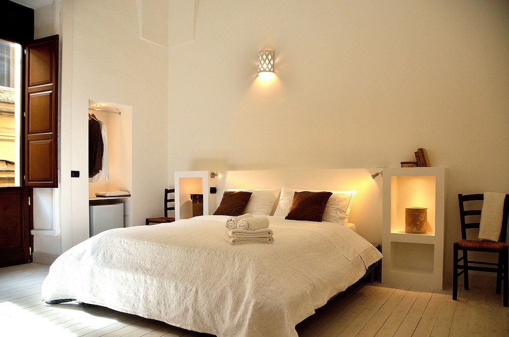 Suite with balcony / double or triple photo 1