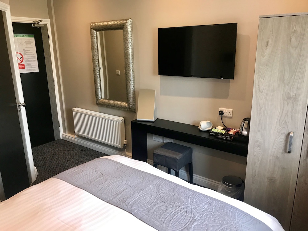 Raven Hotell, Bilde 16