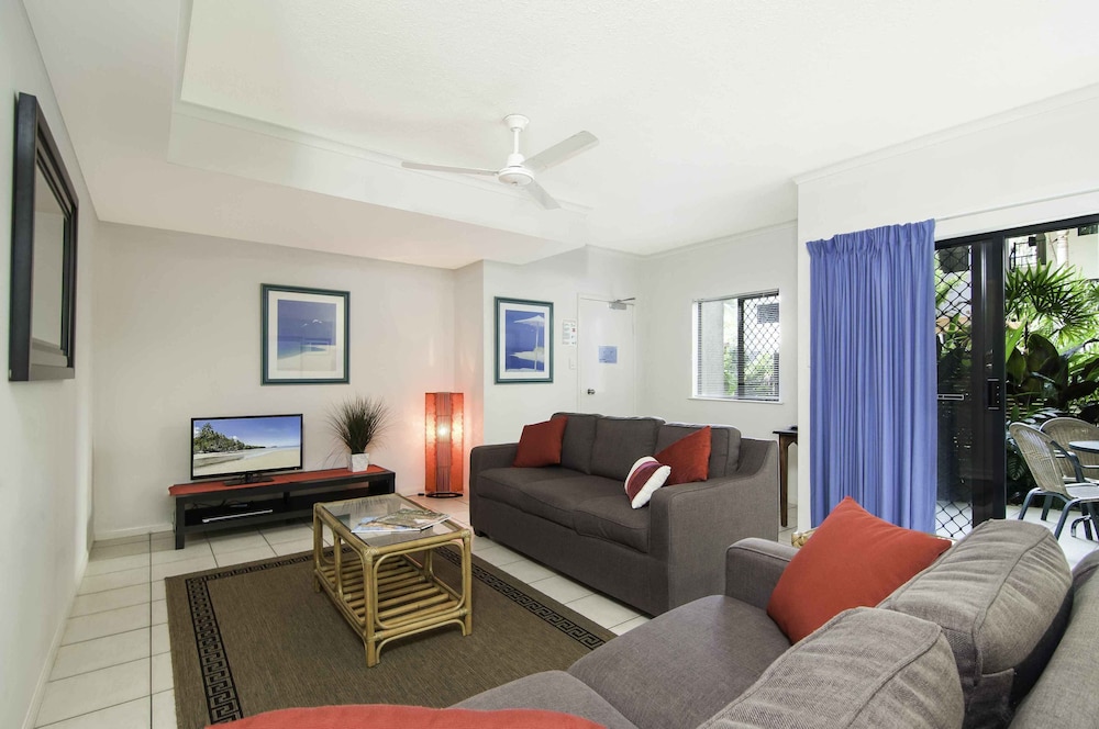 Apartment photo 3