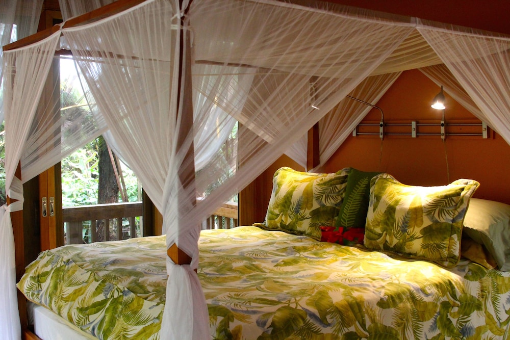 Standard Room, 1 King Bed, Non Smoking, Fireplace (Haiku Garden)