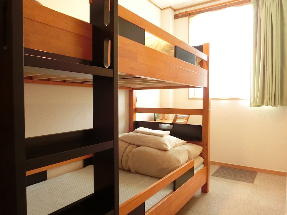 Economy Triple Room, Non Smoking photo 2