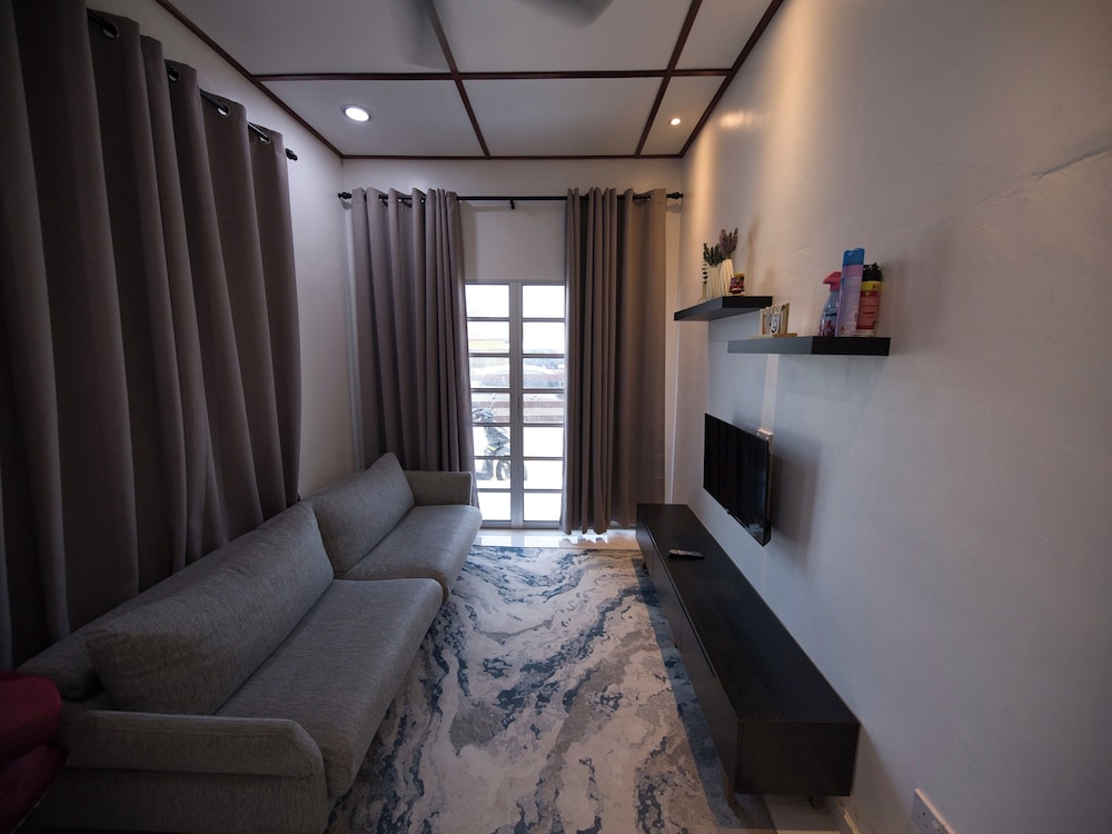 Room, 2 Bedrooms photo 1