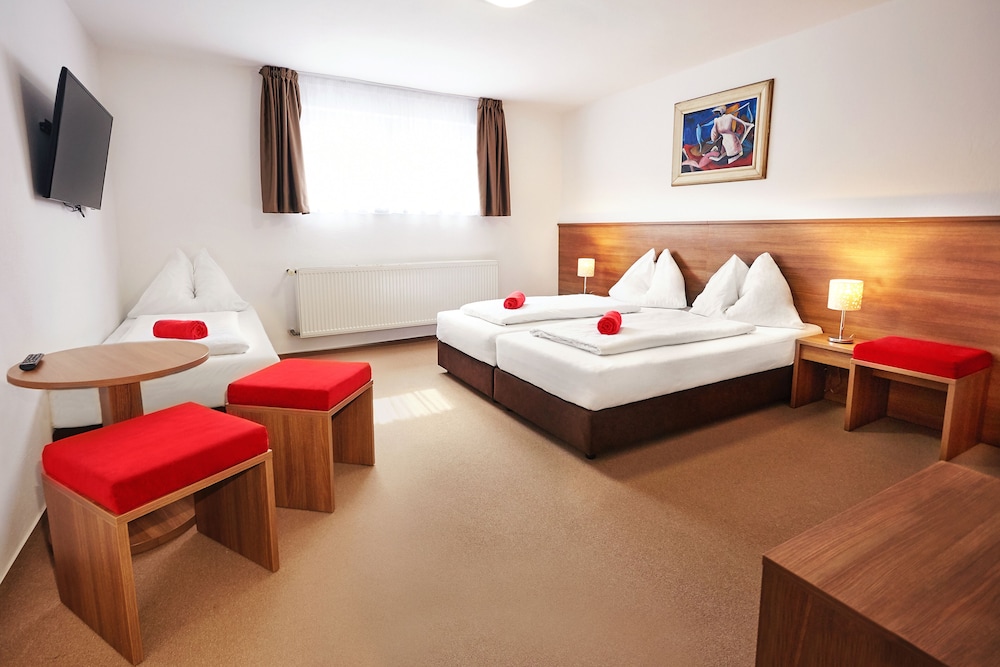 Comfort Triple Room, Private Bathroom, Mountainside photo 1