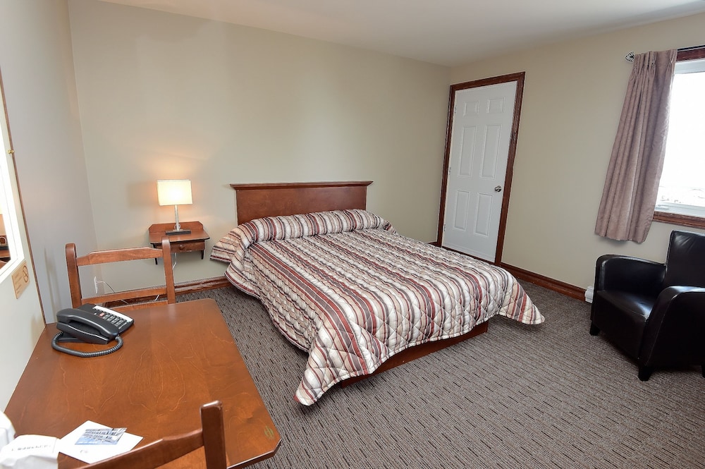 Standard Room, 1 Double Bed, Mountain View photo 2