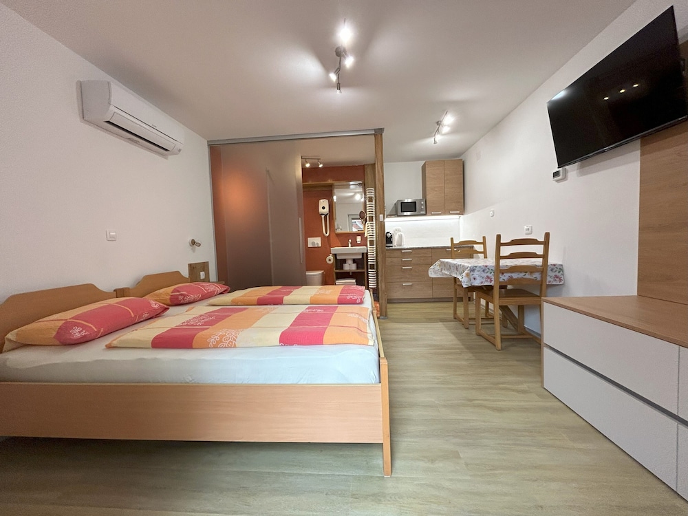 Room photo 3