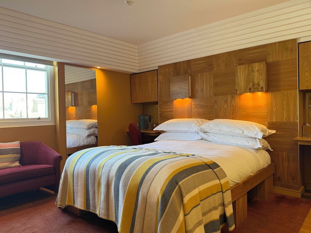 Comfort Double Room, 1 King Bed, Ensuite, City View photo 2