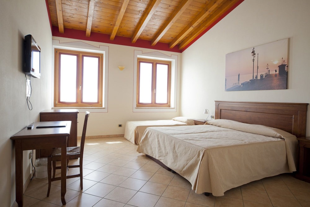 Triple Room photo 1
