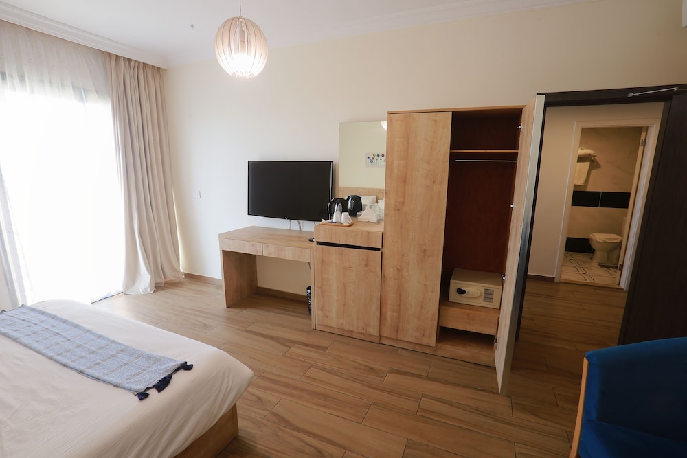 Standard Room photo 2