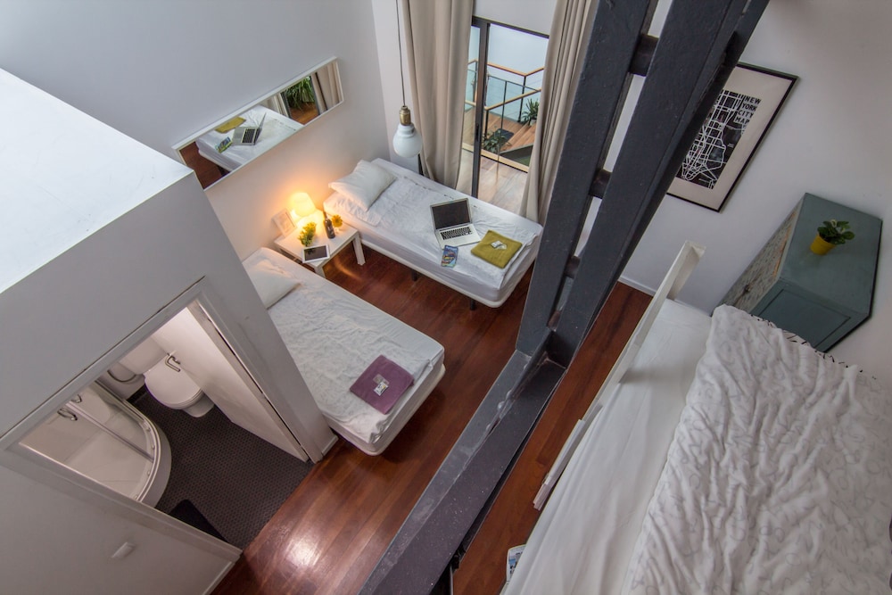 Quadruple Room, Private Bathroom photo 3