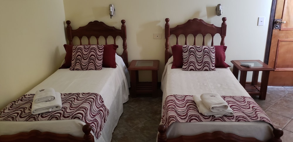 Triple Room, 1 Bedroom, Private Bathroom photo 3
