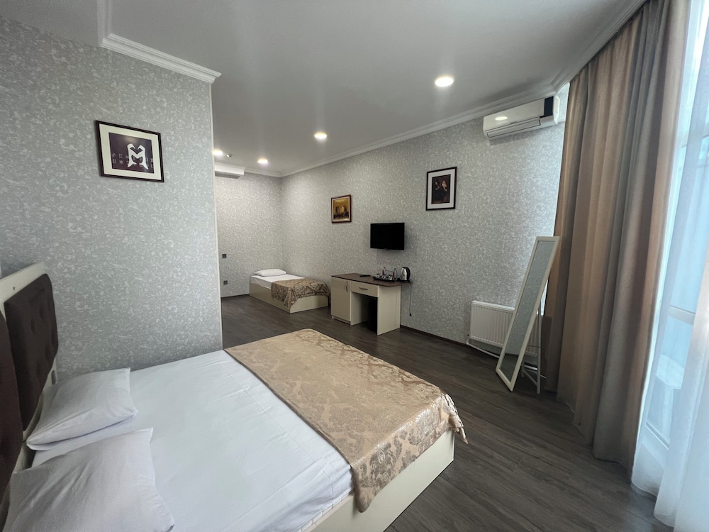 Deluxe Double Room photo 2