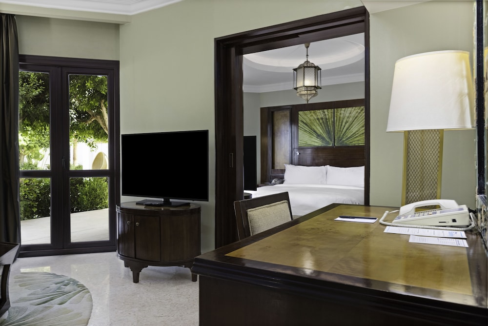 Twin Room (Partial Nile)