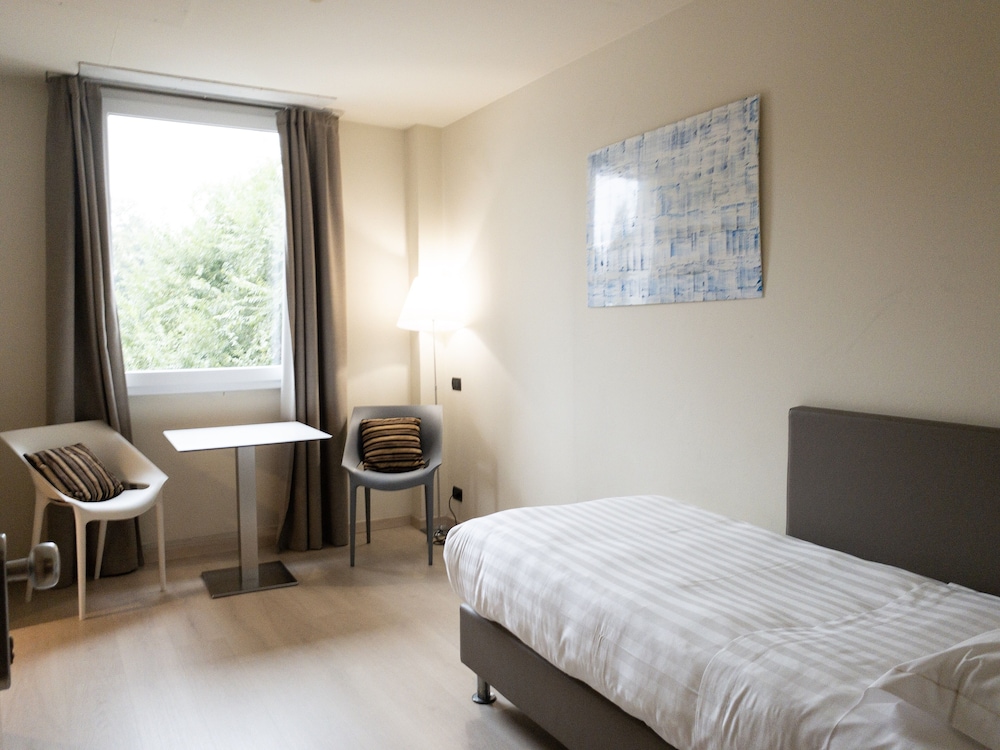 Junior Suite, 2 Bedrooms - Photo 7