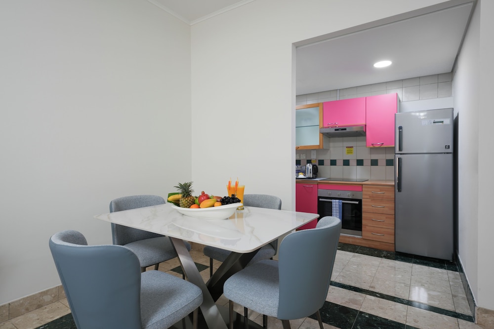 Deluxe Suite photo 2