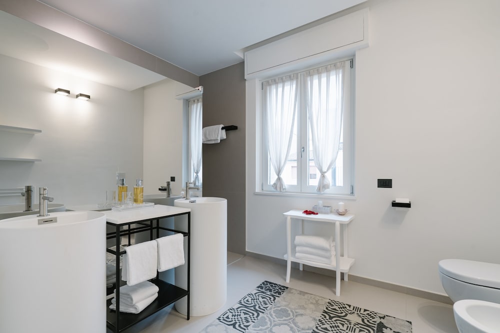 Two Bedroom Deluxe Annex Suite with Terrace (Non Smoking) thumbnail 6