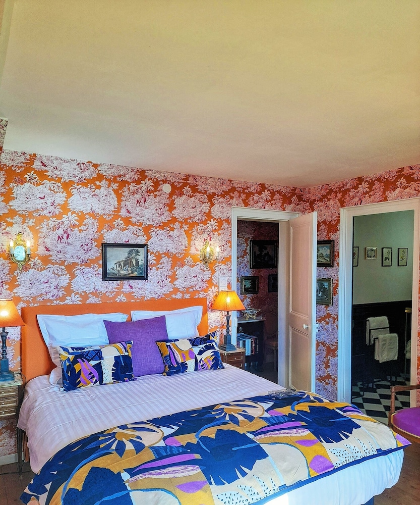 Junior Room