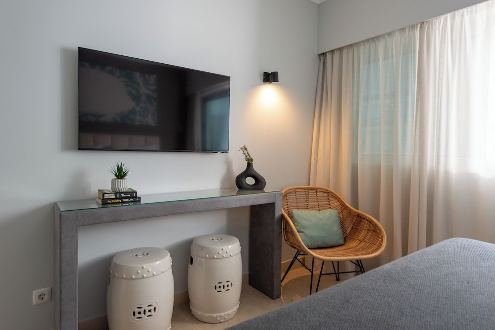 Premium Apartment, 1 King Bed, River View