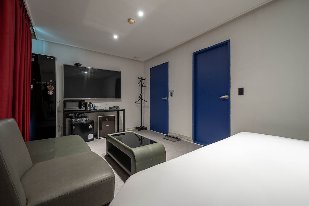 Standard Room - Photo 23