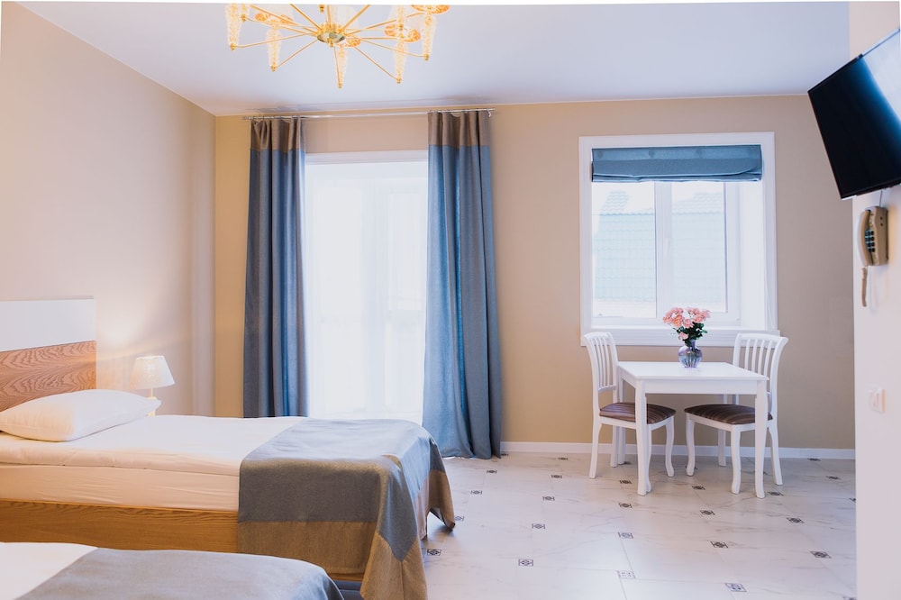 Classic Twin Room