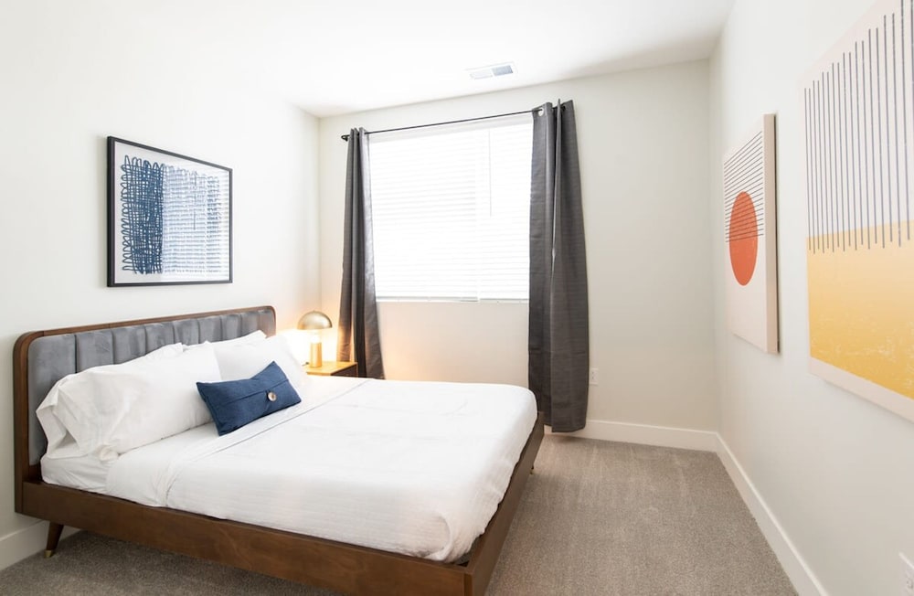 Cozysuites Wspaniałe mieszkanie z 3 sypialniami w centrum Cincinnati, Zdjęcie 17